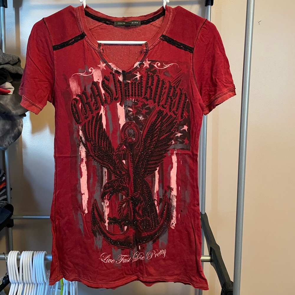 Small Like New Crash and Burn tee